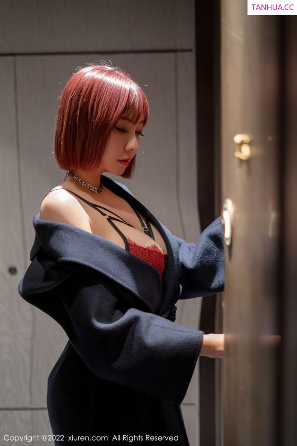 闫雪松 松果儿 [XiuRen]高清写真图 2022.04.19 No.4886 果儿Victoria第12张图片